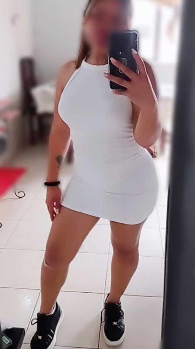 Varely latina fogosa muy experta en el sexo miamor