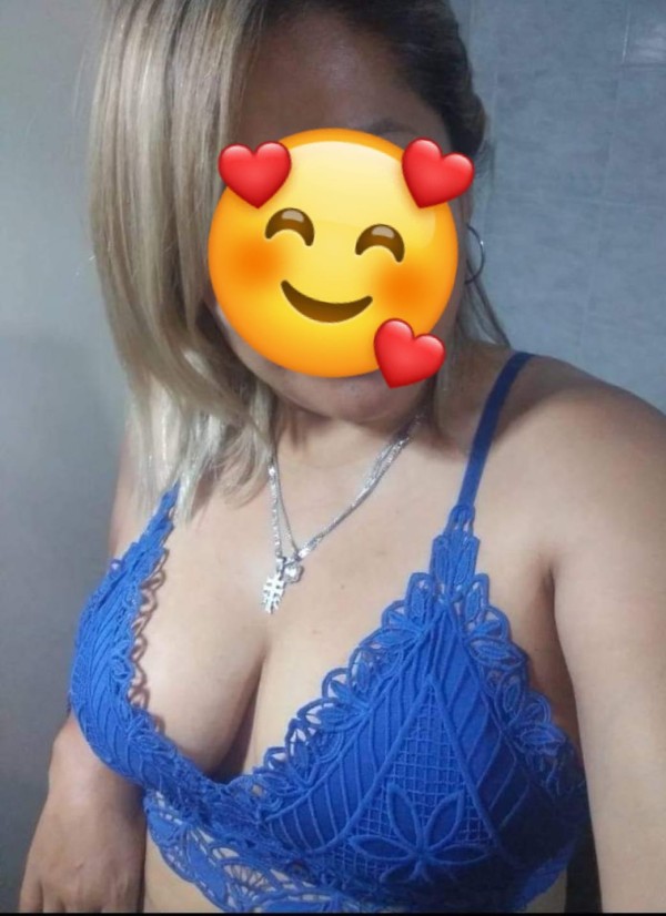 Rubia encantadora  de regreso a tudela