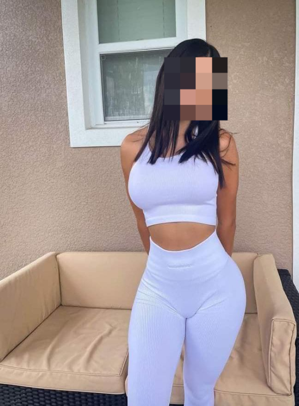 Amores soy una morenita joven muy guap guarra viciosa fiestera a