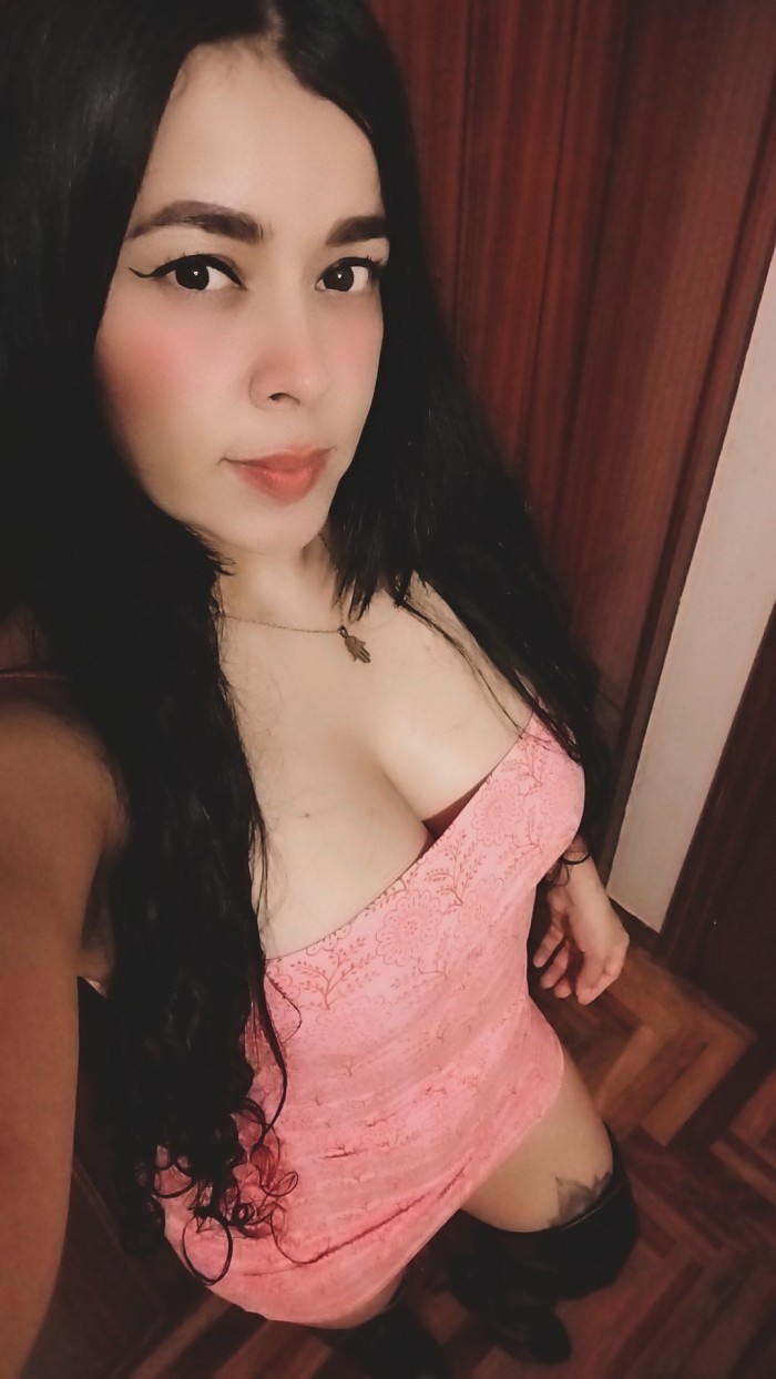 SENSUAL ARDIENTE LUJURIOSA COLOMBINA