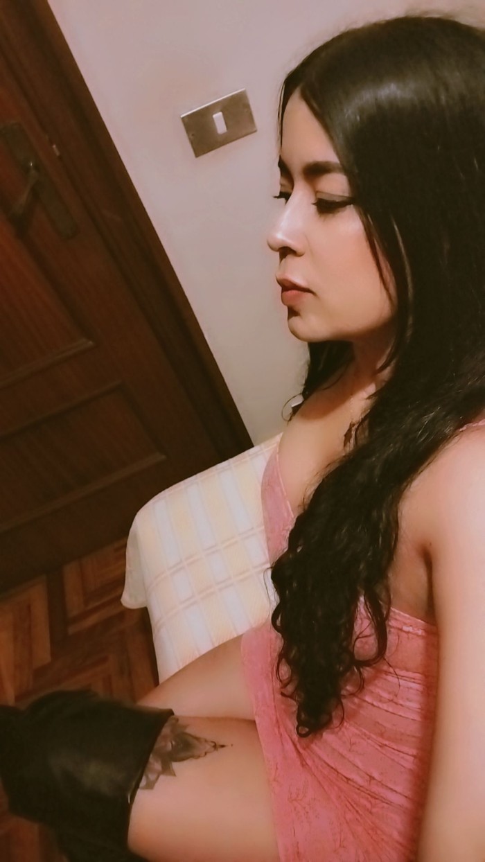 SENSUAL ARDIENTE LUJURIOSA COLOMBINA