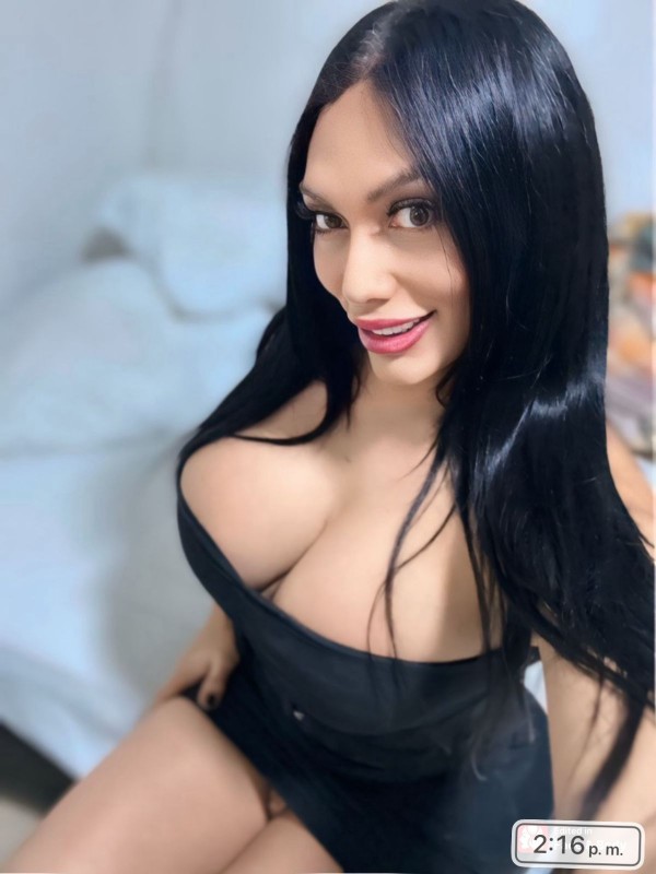 DANIELA SEXY LATINA TETONA Y CULONA UNA EXPERIENCIA ÚNICA