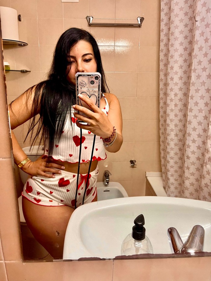 MUÑEQUITA COLOMBIANA SEXY