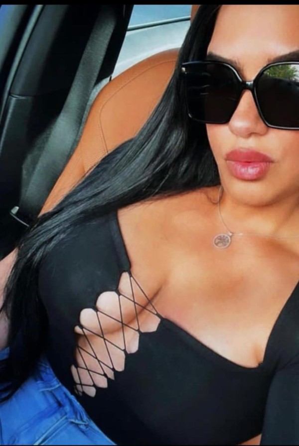 Sara Morena Sexi y Encantadora Nueva En Tu Ciudad