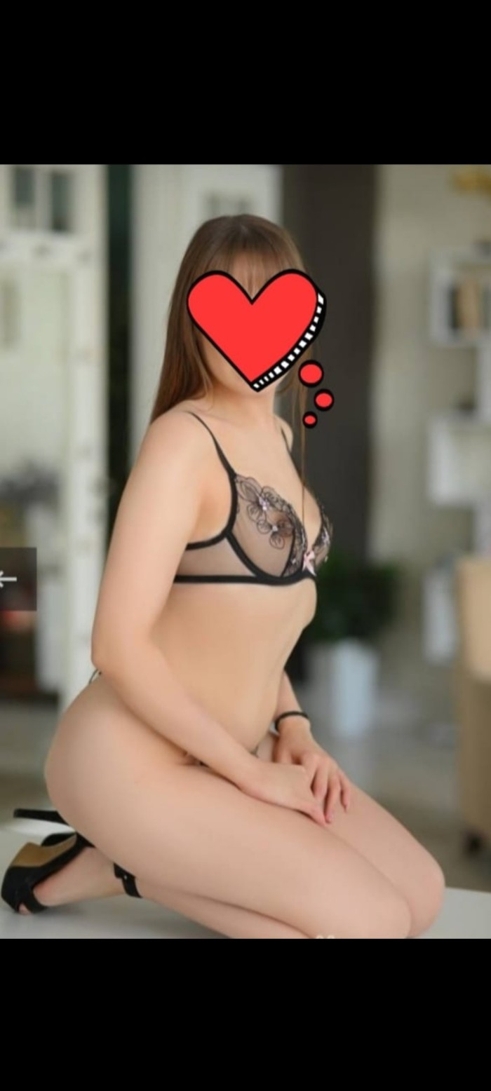 Estefanía  cachonda ven aquí para que se cumpla conmigo tu fantasía Amor