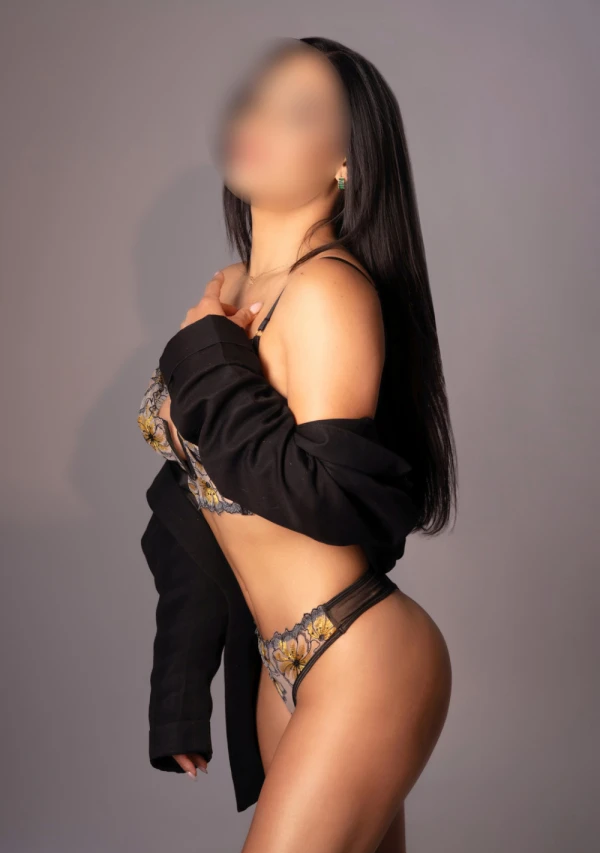 EXPERIMENTADA Y ELEGANTE ESCORT