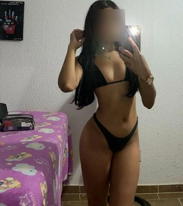 POR PRIMERA VEZ EN LEÓN JOVENCITA MUY SEXY