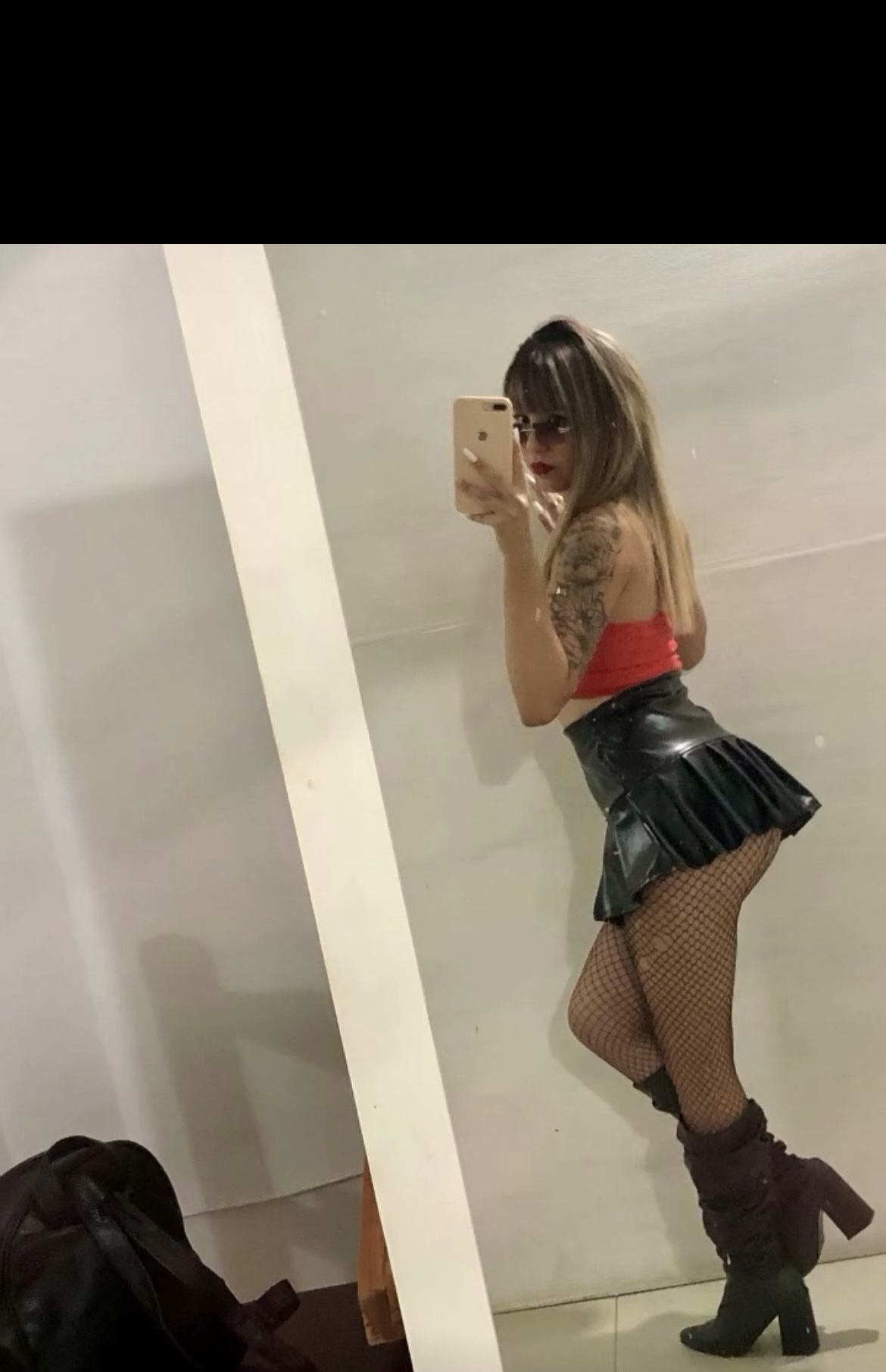 Jovencita de 23 ,fotos reales ,delgadita