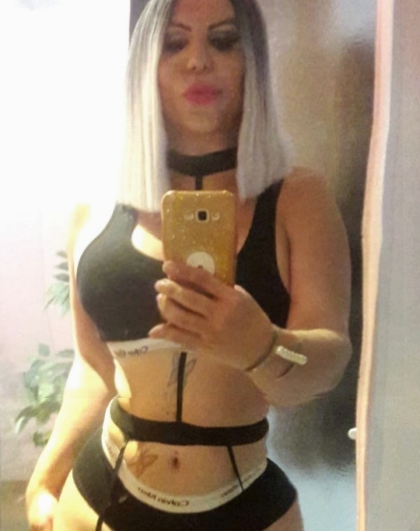 Trans Pamela rubiaza platino espectacular supervic