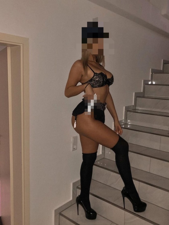 Carla Escort de 26 años en Talavera de la Reina