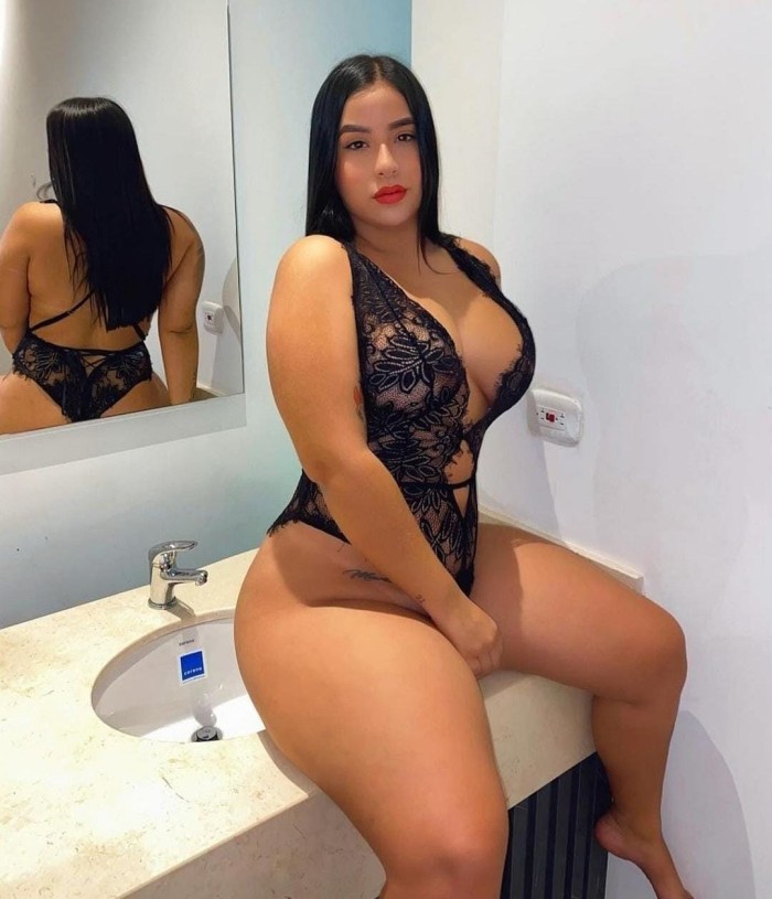 JOVENCITA FOGOZA LLENA DE PLACER EN ALMERIA