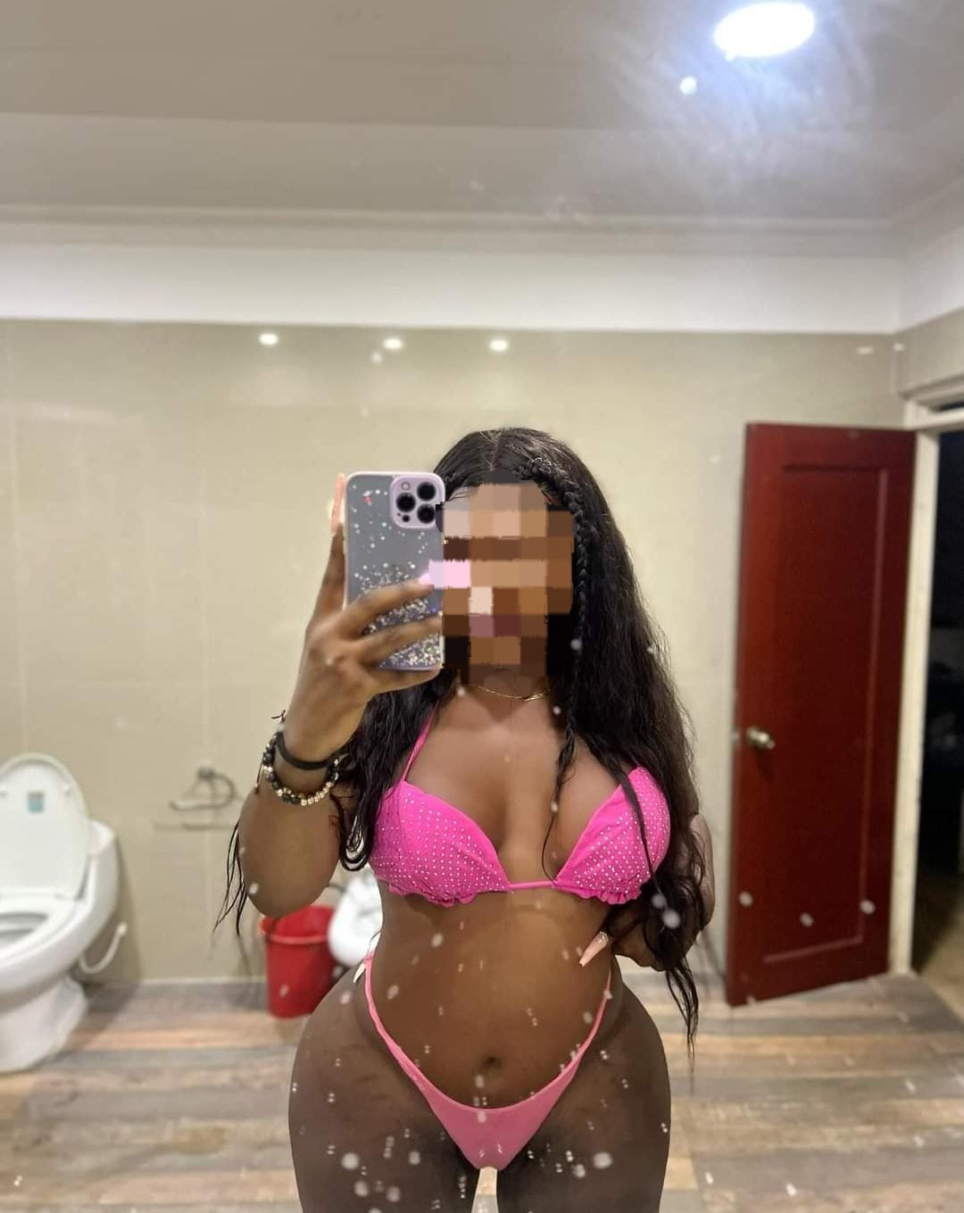 EN TORTOSA  COLOMBIANA SENSUAL ARDIENTE COMPLETA