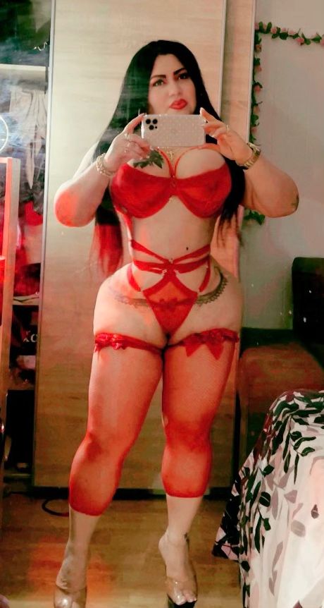 ERIKA BOMBOM Diosa exotica de pies a cabeza imperdible Diversión sin prisas