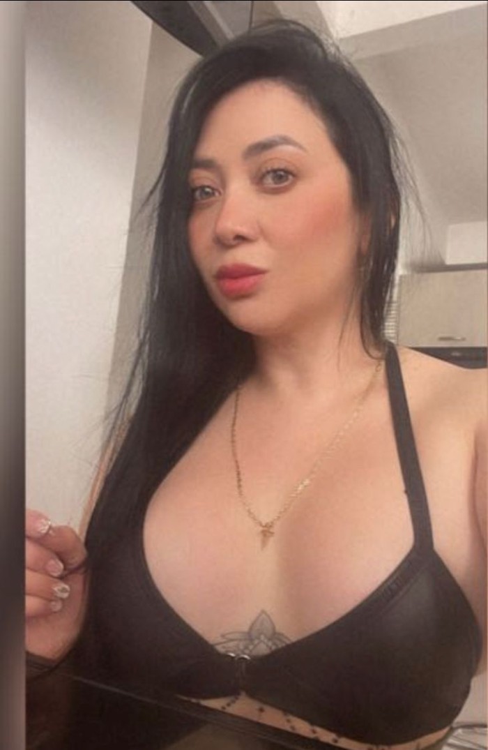 COLOMBIANA DE CULO GRANDE FIESTERA RECIEN LLEGADA