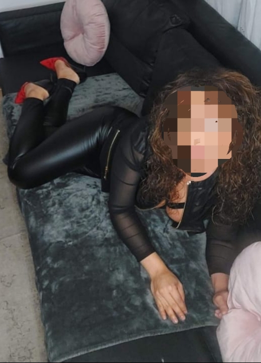 Mayra mujer madura masajista relajante