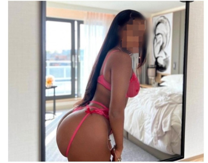 MORENA ENCANTADORA BOMBA DE SEXO DISPUESTA A TODO