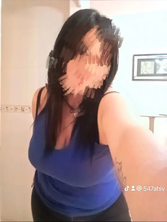 MUJER ESPAÑOLA CURVY EN AGUADULCE