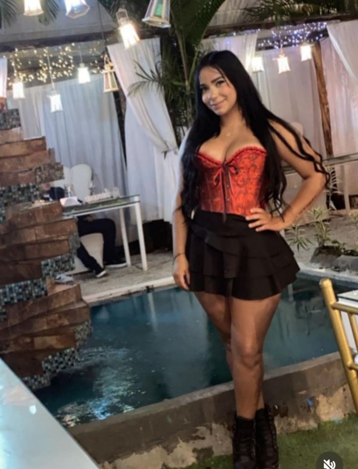 FERNANDA RICA COLOMBIANA CON GANAS DE FOLLAR RICO