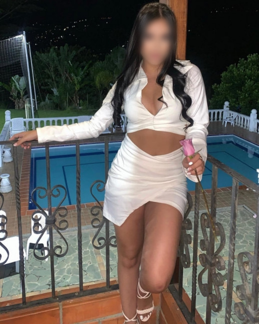 Amanda  morenita  Escort deluxe en Madrid !