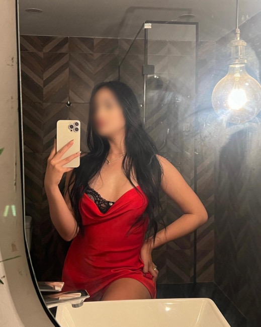 Amanda  morenita  Escort deluxe en Madrid !