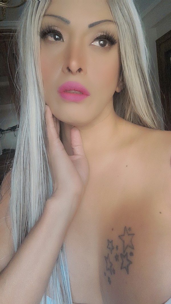 Trans latina  colombiana super fiestera