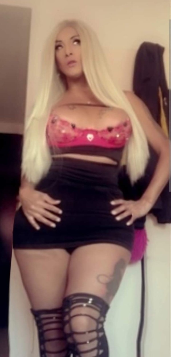 Trans latina  colombiana super fiestera