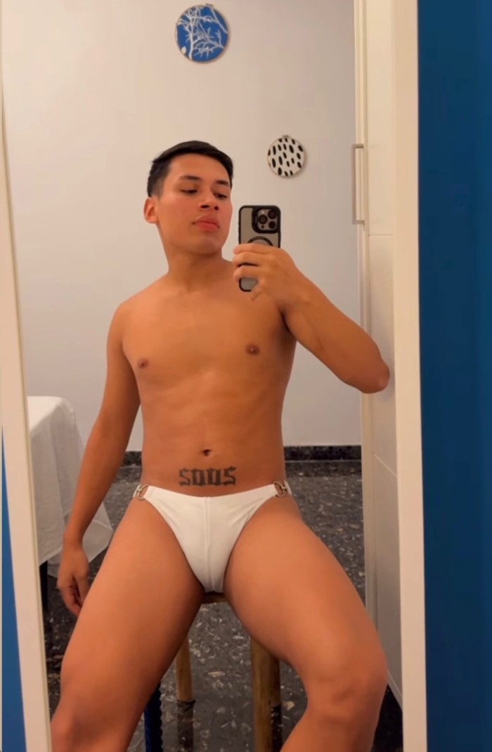 Diego Jovencito Latino 100% VERSÁTIL con Sitio Pv