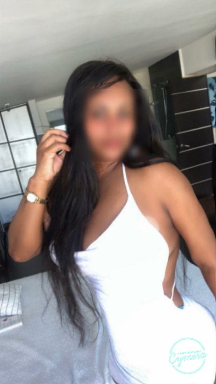 LATINA IMPLICADA Y SENSUAL!!