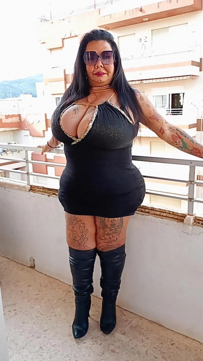 Trans sexy pechugona viciosa y fiestera