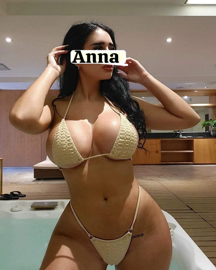 NOVEDAD ANNA COMPLACIENTE FIESTERA