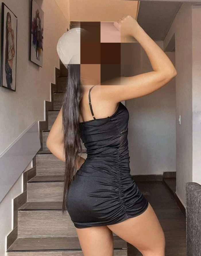 JOVENCITA CACHONDA Y COMPLACIENTE AL PLACER