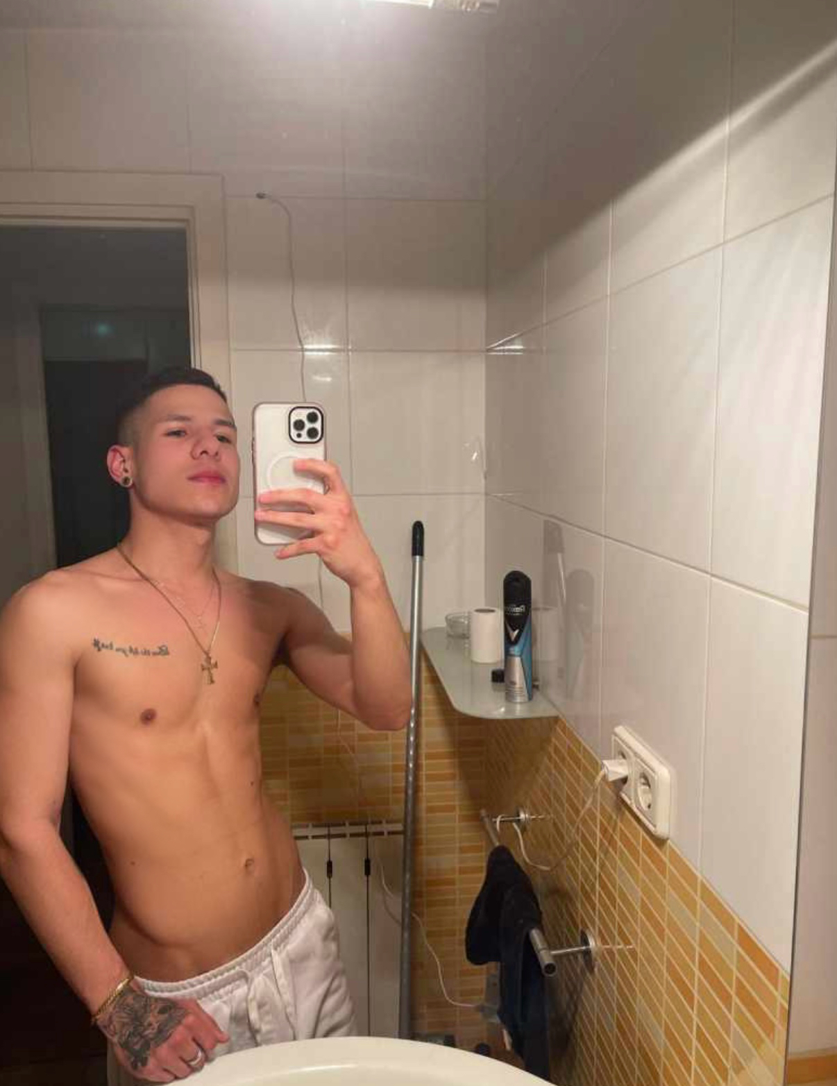 Sexy latino colombiano pollon discreto XL