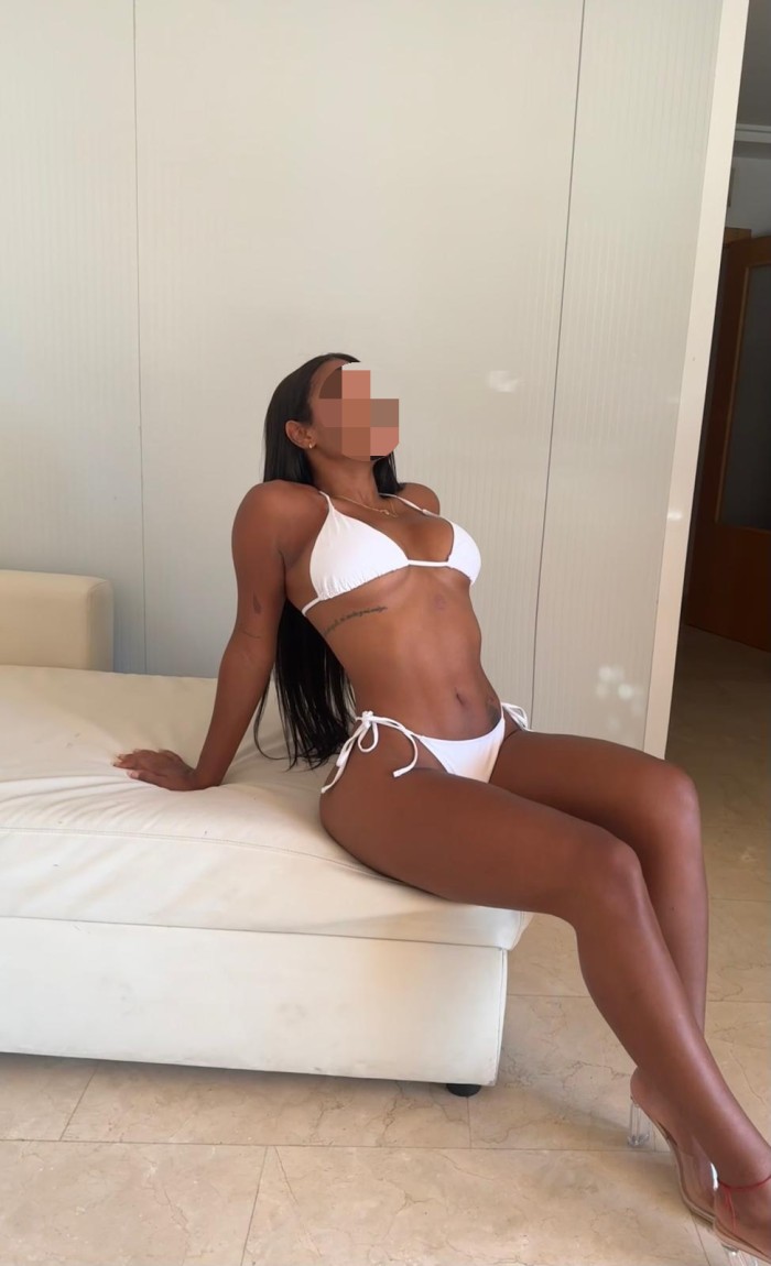 RENATA LINDA ESCORT COLOMBIANA