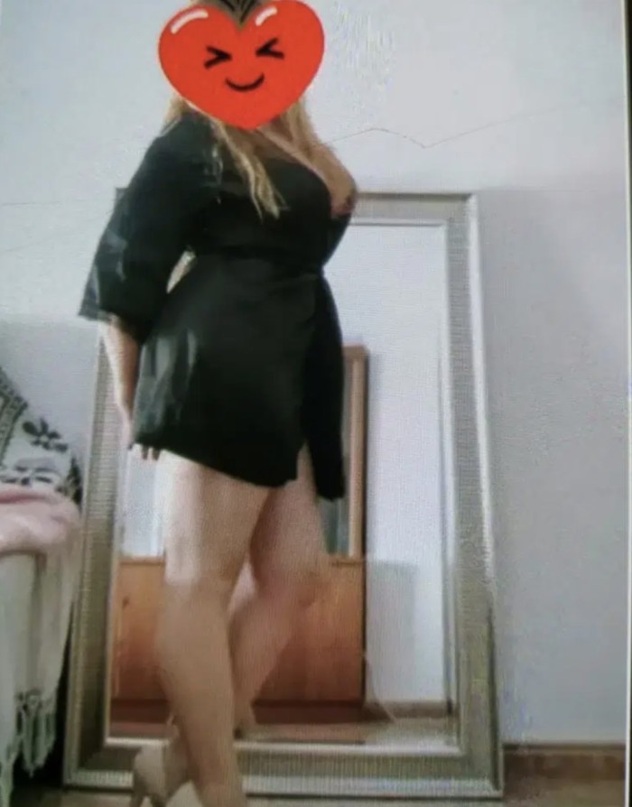 Madurita sexy en la espera de tu compañía