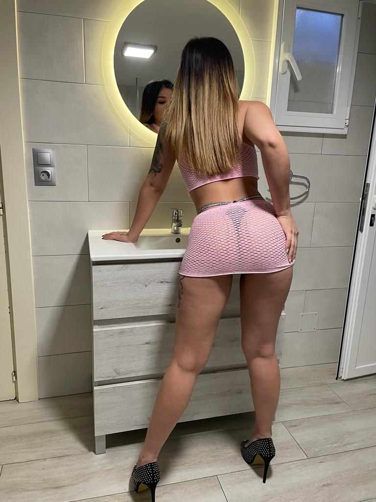 Latina fiestera nueva en tu zona