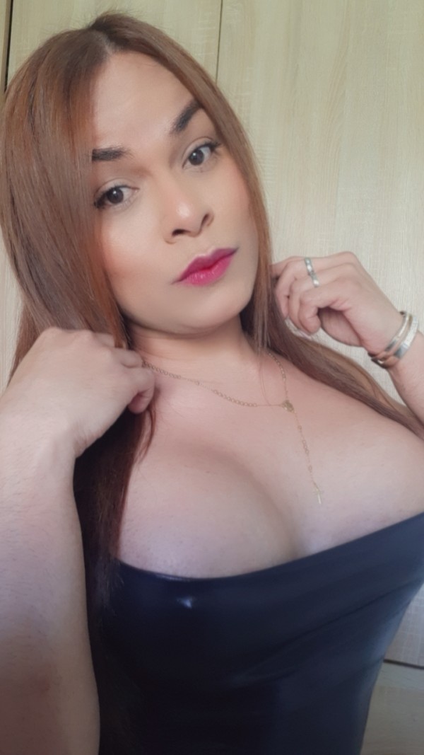 VENEZOLANA MORENA 21 CM DE PLACER DOMINATRIX