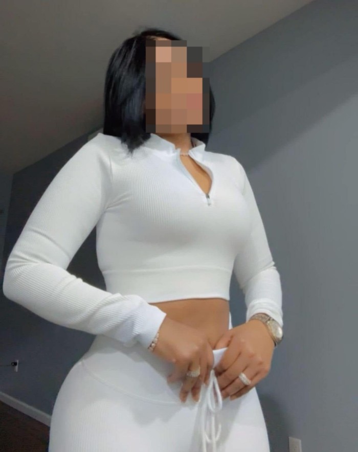 DOMINICANA ENCANTADORA BOMBA DE SEXO