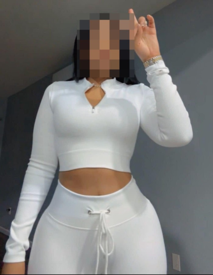 DOMINICANA ENCANTADORA BOMBA DE SEXO