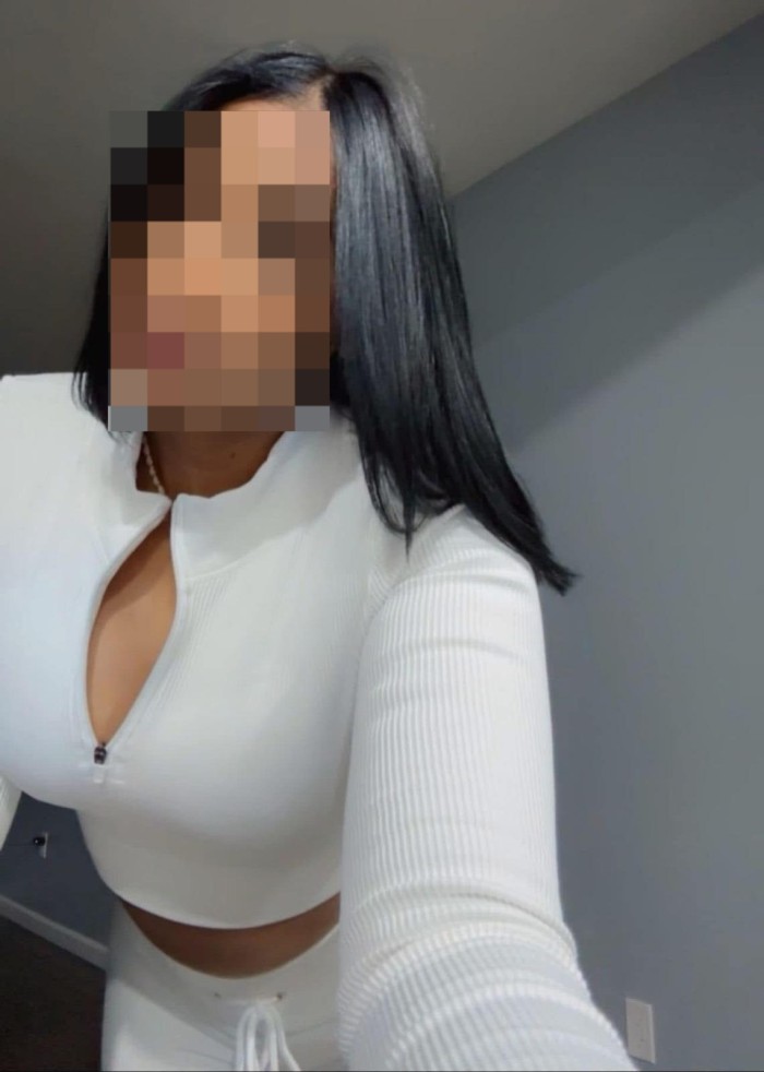 DOMINICANA ENCANTADORA BOMBA DE SEXO