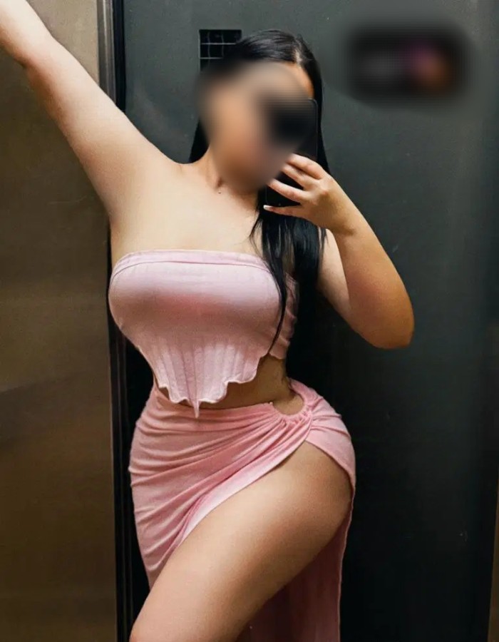 Colombiana guapísima dispuesta a todo