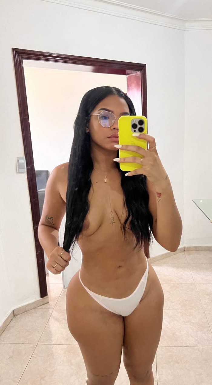 RICA COLOMBIANA DISPONIBLE POPOLA APRETAD