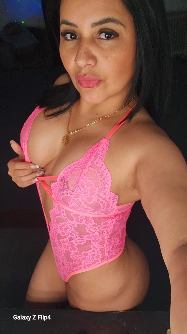 MIA ESPECTACULAR CHICA VIP COLOMBIANA DE LUJO