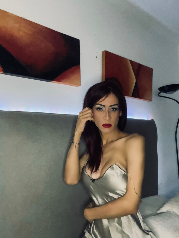 VENEZOLANA ARDIENTE CHICA TRANS FOGOSA NOVEDAD