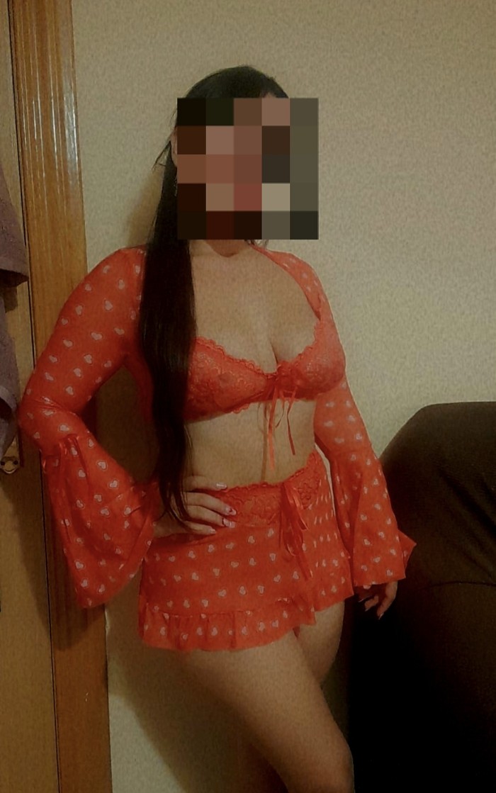 Colombiana esperándote para hacer travesuras