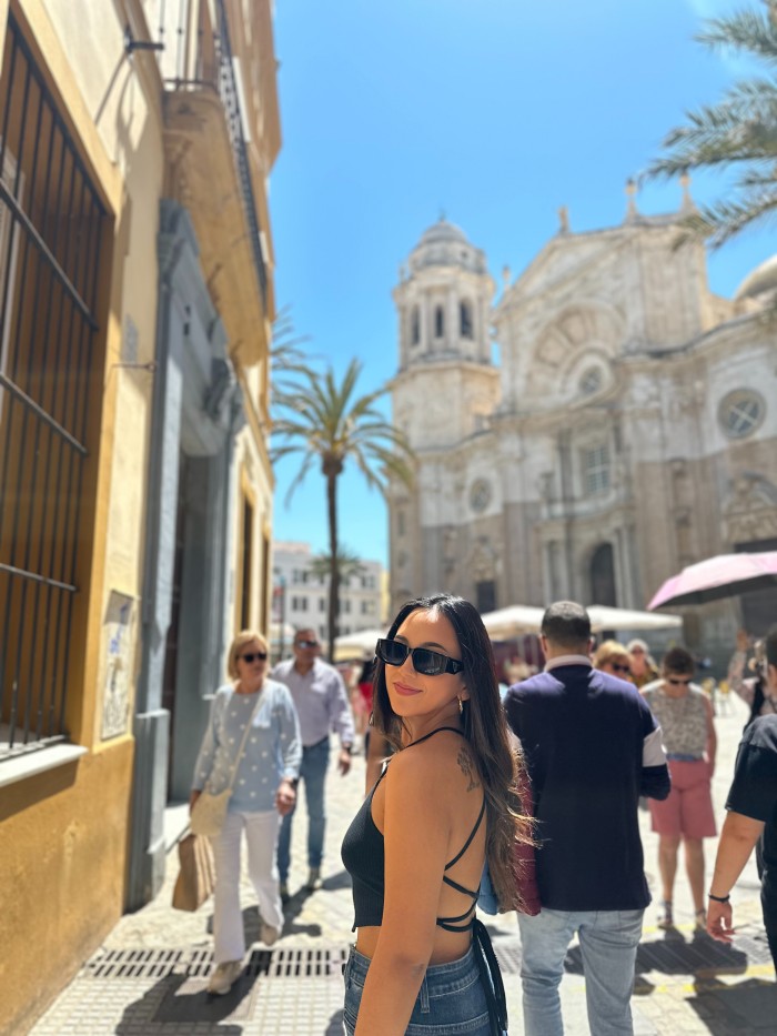 Mariana nuevamente por Cádiz