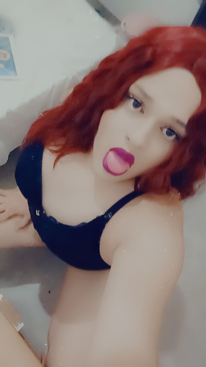 Pelirroja Tran Femenina Piel Suave Y Delicada 24h