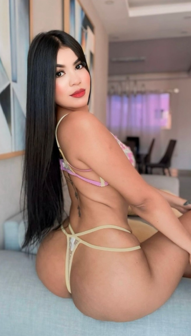 100% LATINA FROM COLOMBIA PAGO EN MANO SEXO REAL.