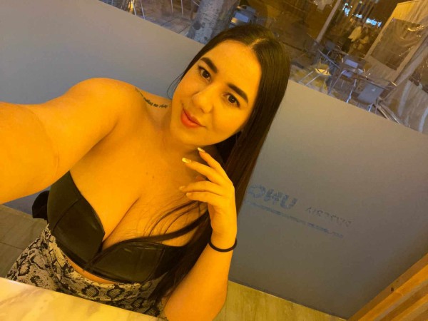 HERMOSA COLOMBIANA MULTIORGASMICA FIESTERA