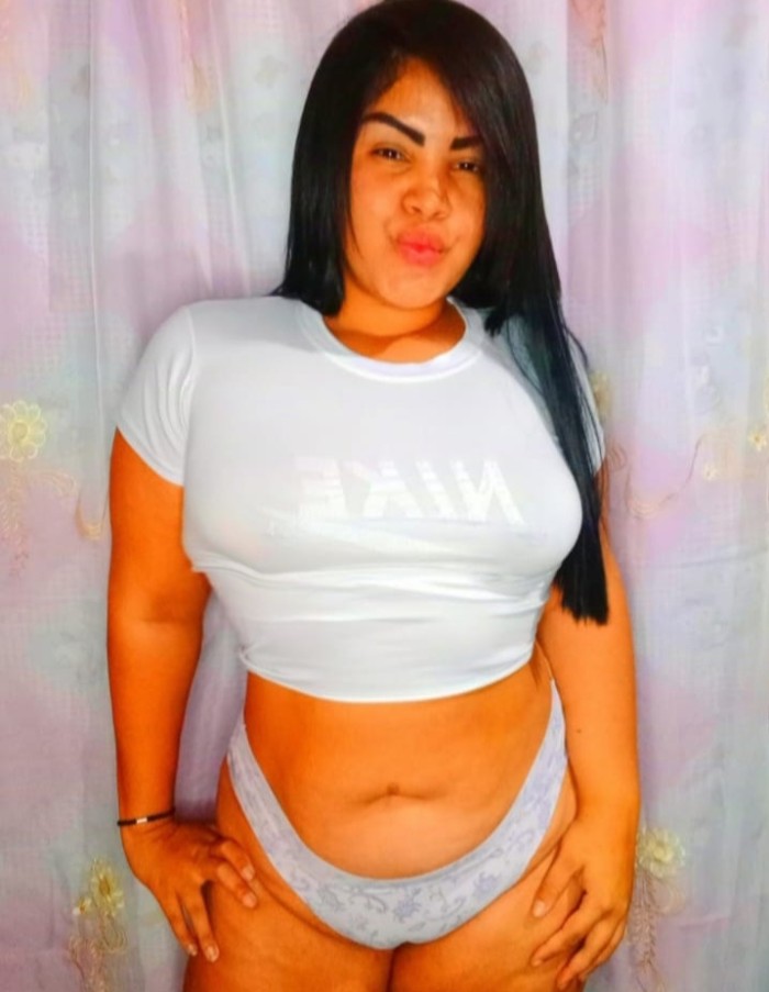 CURVY JOVENCITA DISPUESTA A TODO!!