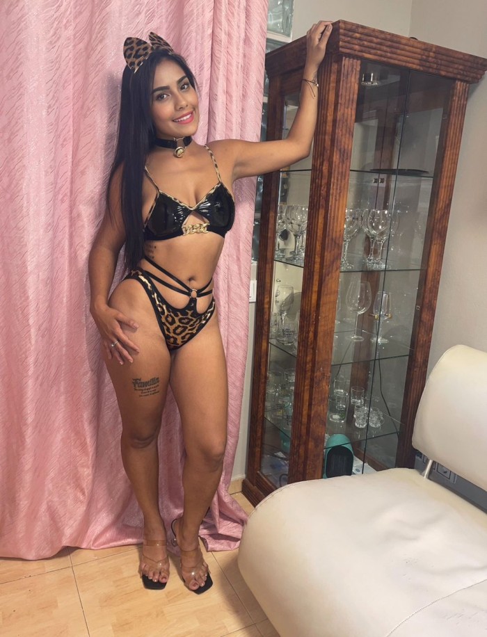 Tatiana colombiana 22añitos  novedad 673895246